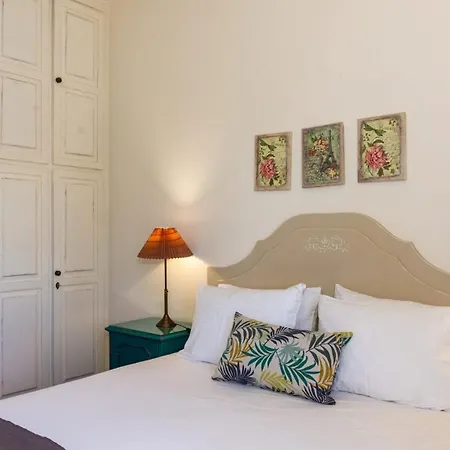 Jasmine House Apartment *