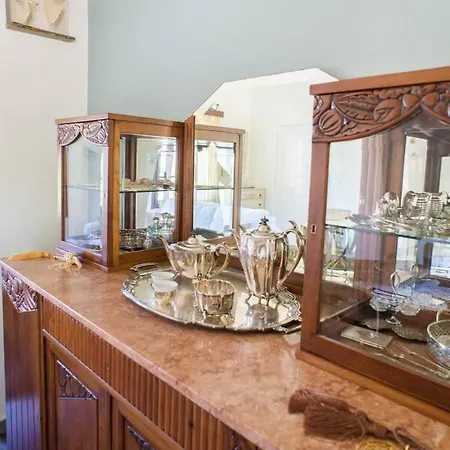 Jasmine House Apartment
